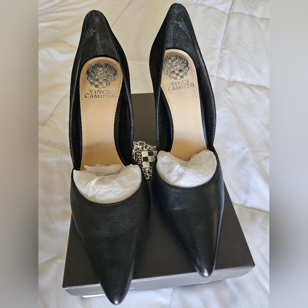 3.75" Black Dress Pumps